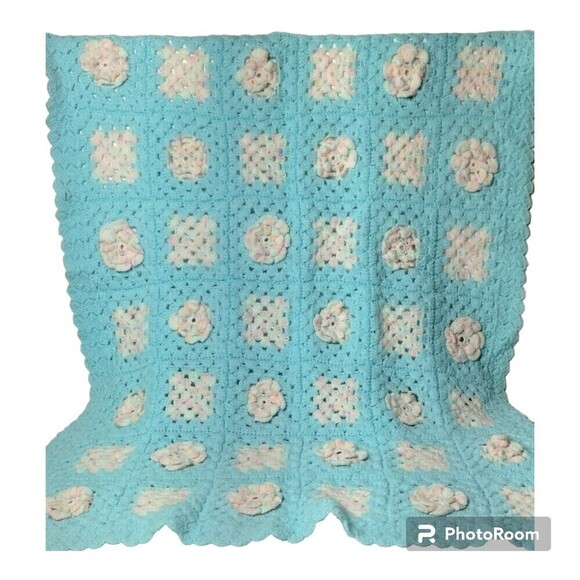 Hand Made 3D Floral Granny Square LtBlue and White With a little Sparkle Blanket - Picture 1 of 6